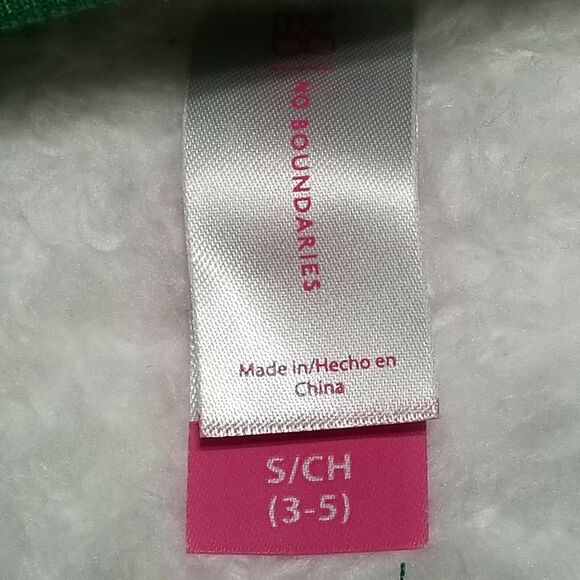 Christmas Sweater Juniors Sz S Green Fuzzy Pullover Top Santa Holiday Ugly Party - Picture 4 of 5